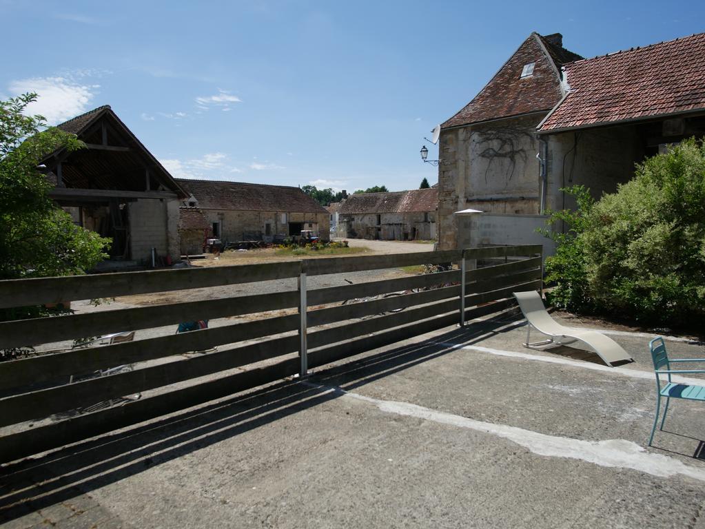 Gites De La Grande Ferme Avernes Экстерьер фото